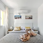 Apartment Eliseos Paradise *