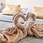 Apartment Eliseos Paradise *